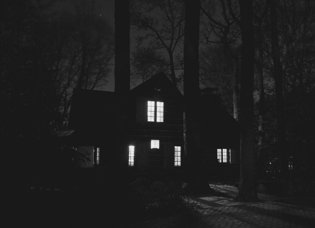 This Is My House (horror flash&nbsp;fiction)